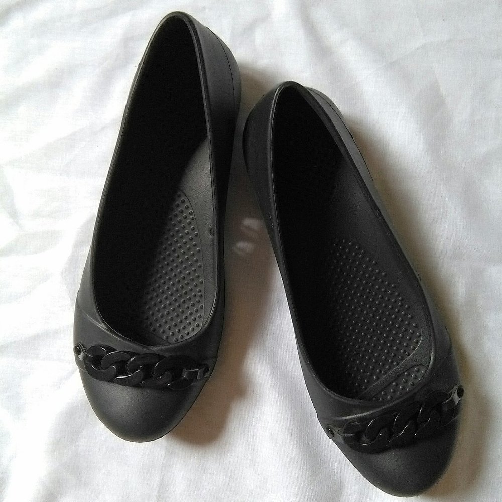 Crocs Gianna Link Ballet Flats Size 6